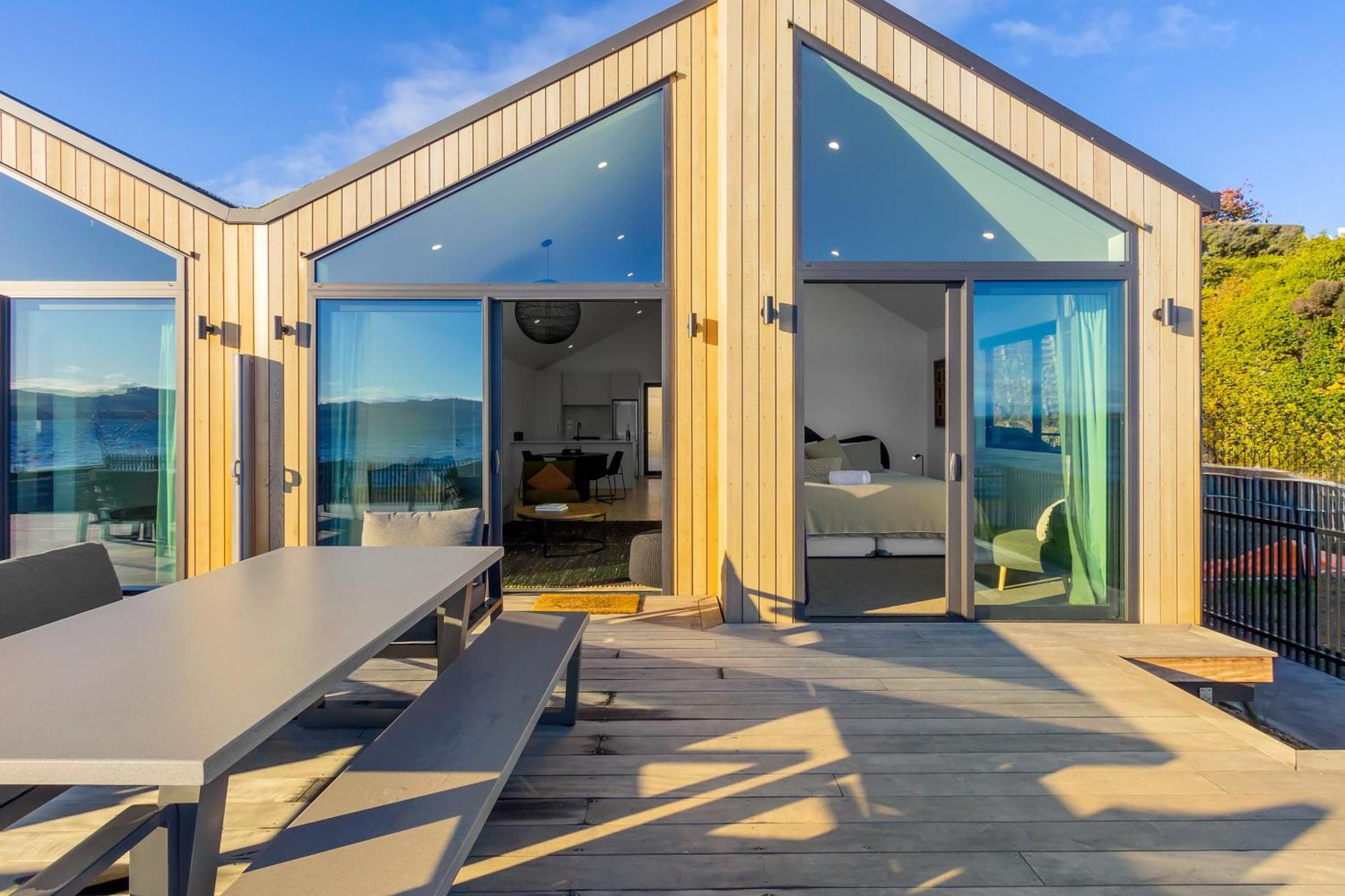 Brand New Lake Front Homes Spa Pool Taupo Exterior photo